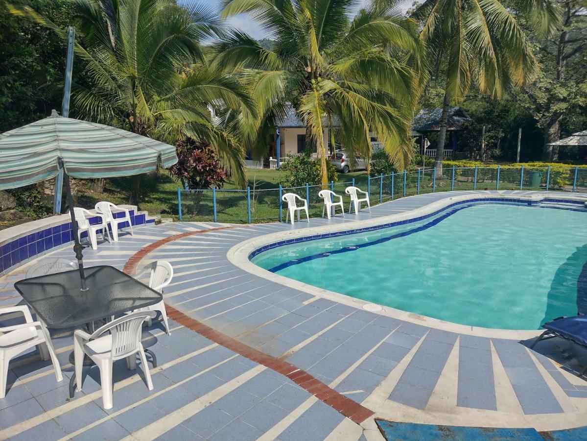 Hotel Campestre El Salitre ビジェータ エクステリア 写真