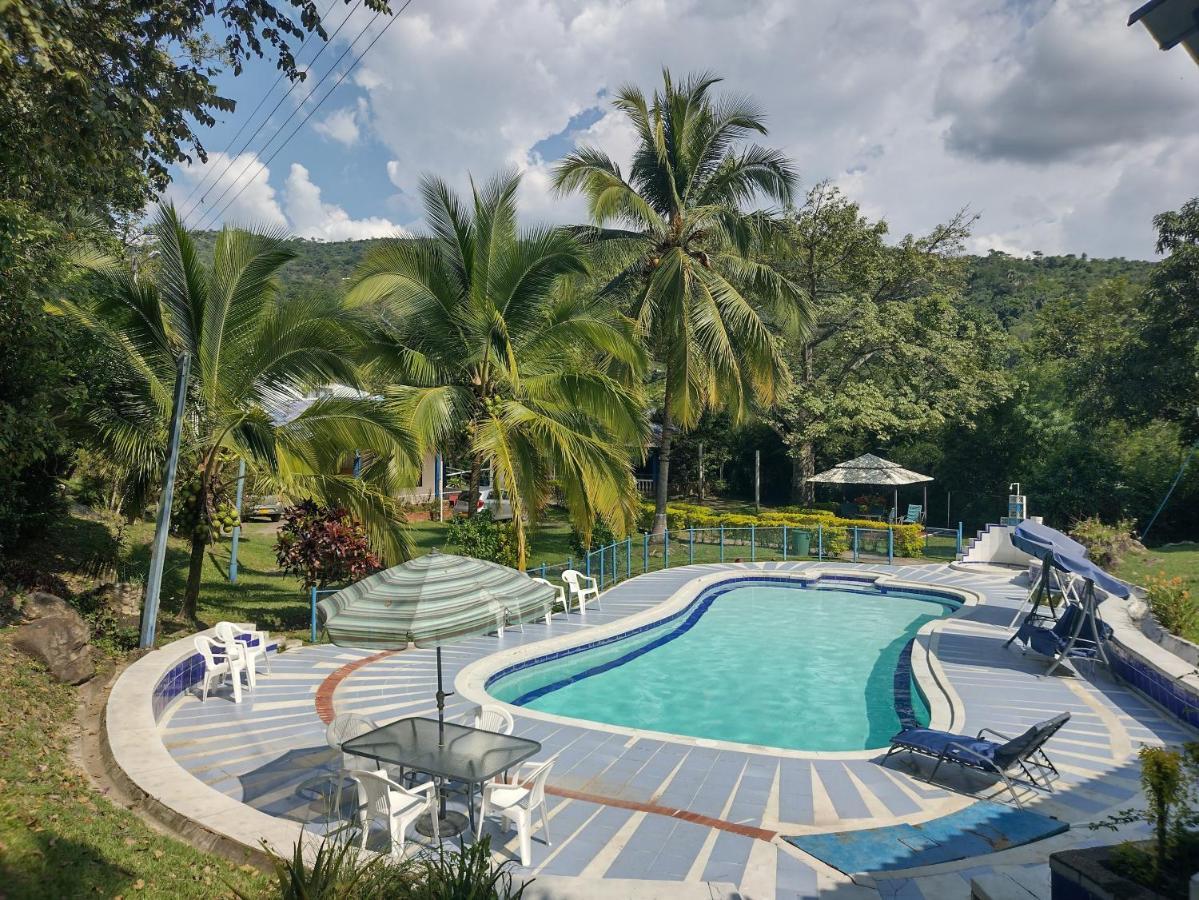 Hotel Campestre El Salitre ビジェータ エクステリア 写真